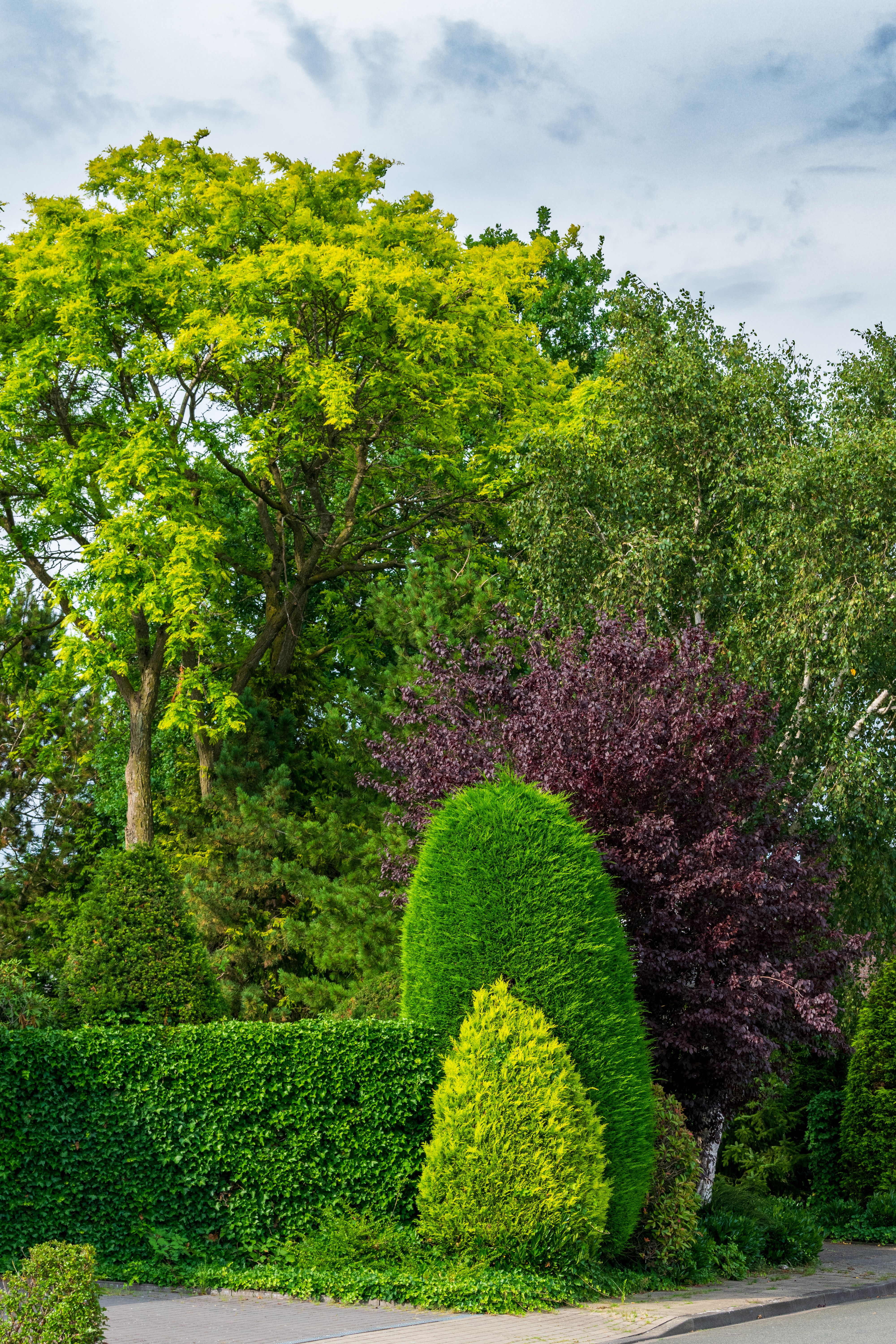 Beautiful landscape design by Beaucage Lawn and Garden in Winnipeg