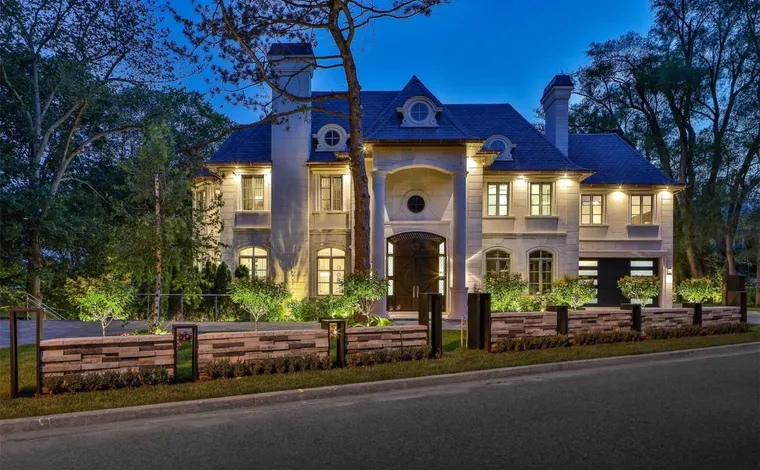 Luxury home in North York, Toronto