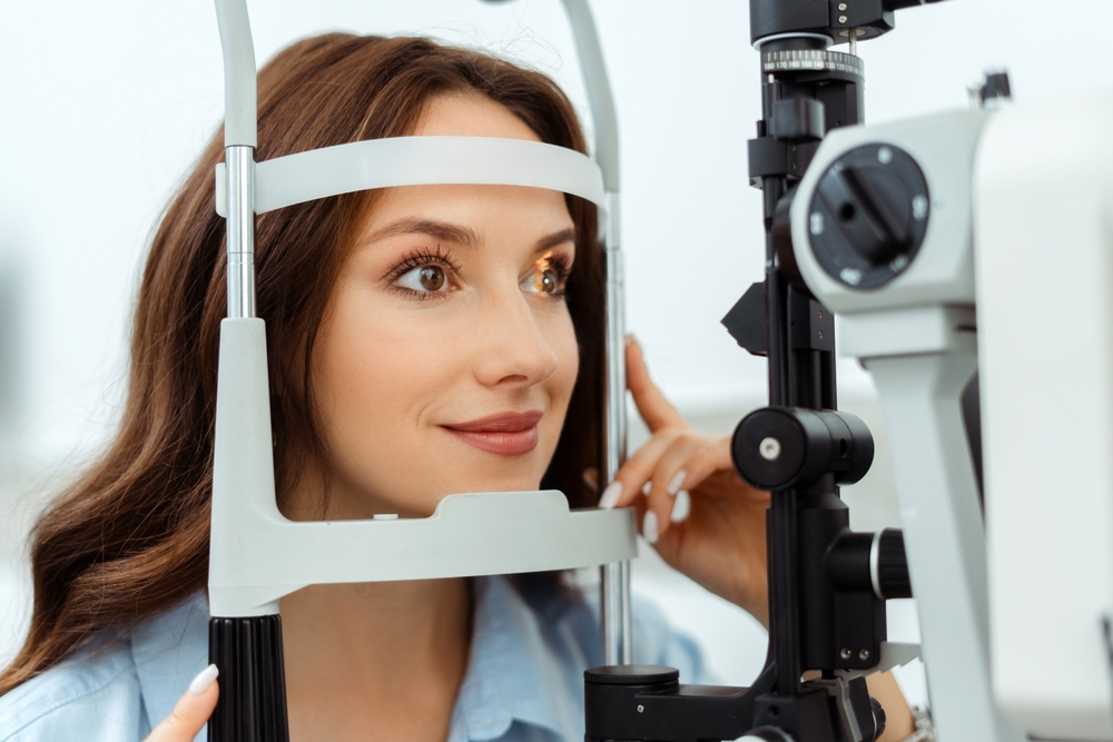 Comprehensive eye examination at MacPherson & Bock Optometry in Fredericton