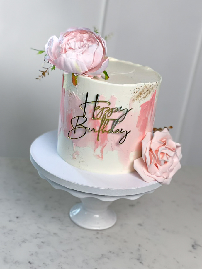 Beautiful custom decorated cake from Moni's Cakes