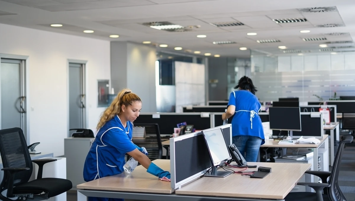 Professional commercial cleaning team in Toronto office